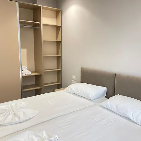 Sea View - Meteor Golem